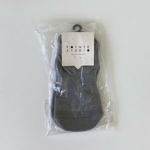 Pointe Studio Union Full-Foot Grip Socks, Pilates Barre & Yoga Socks S/M (5-7.5)